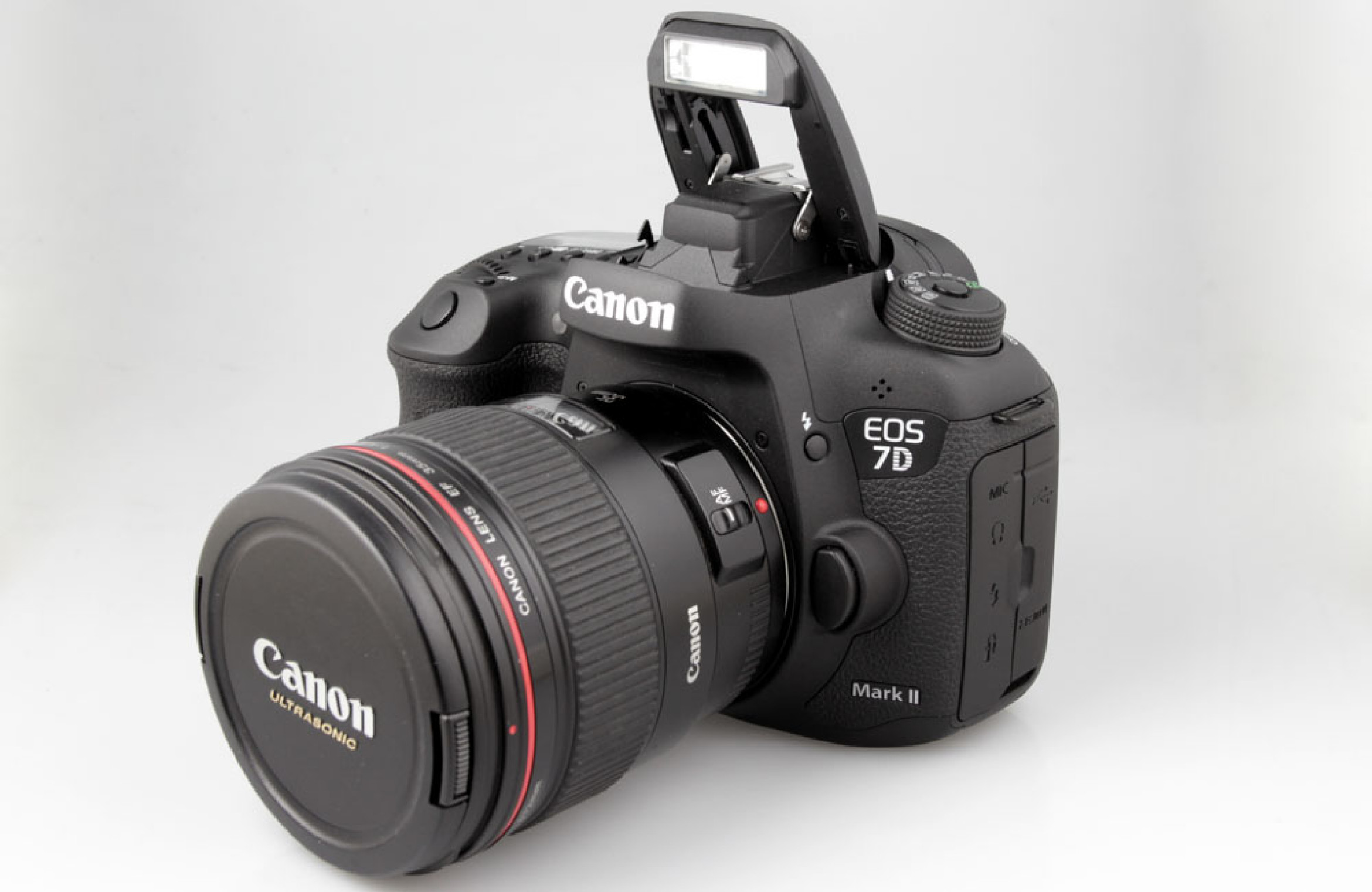 Eos 7d mark. Кэнон EOS 7d. • Зеркальный фотоаппарат Canon EOS 7d. Canon 7d Mark II. Canon EOS 7d Mark II.